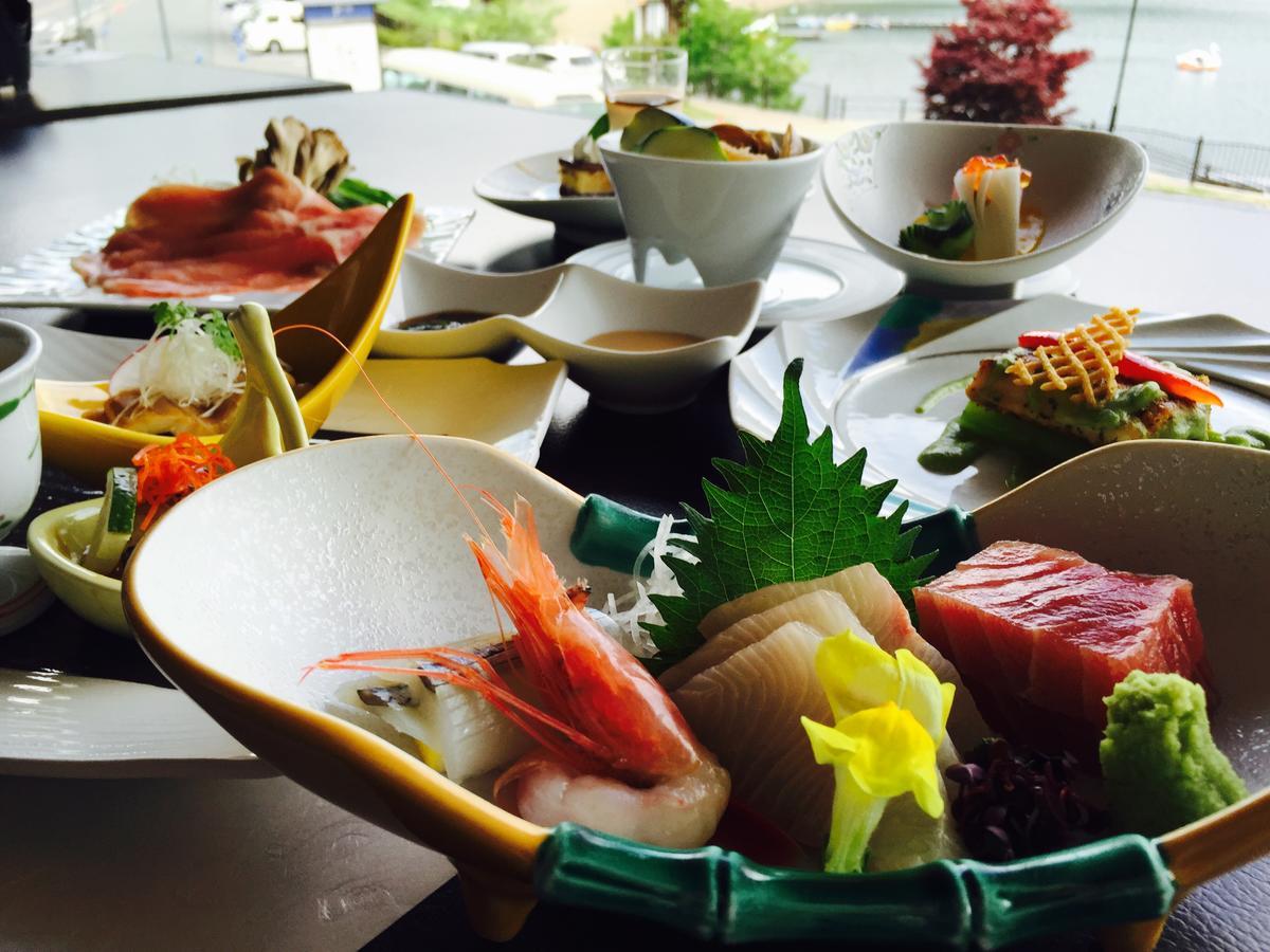 Fuji Ginkei Hotel Fujikawaguchiko Bagian luar foto